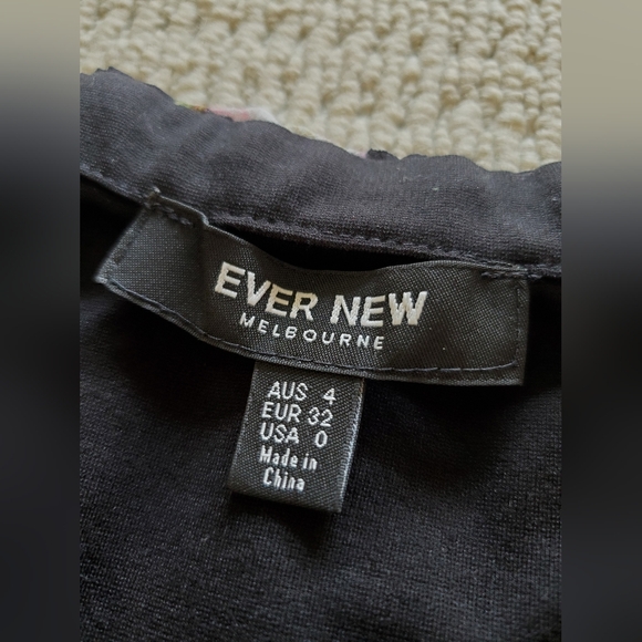 Ever New Melbourne Floral Crop Top - Picture 5 of 5